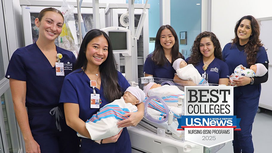 BSN students with USNWR ranking graphic