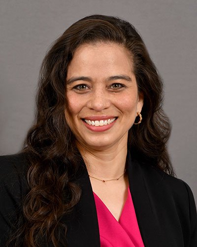 Dr. Daphne Hernandez