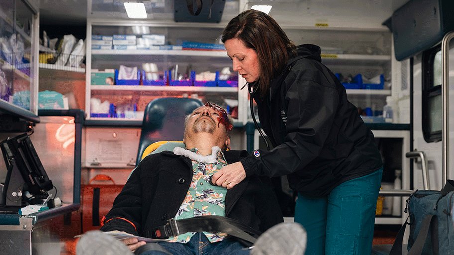 Nurse practitioner student with a standardized patient at the 2022 mass casualty