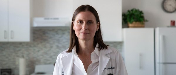 Dr. Jennifer Beauchamp