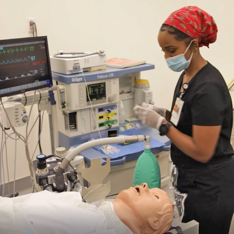 A nurse anesthesia student practices skills in the Pre-Clinical Care Laboratory. (Photo courtesy Cizik School of Nursing)