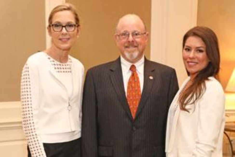 Keynote speaker Carolyn Jones (at left) with PARTNERS honorees Kenneth Lewis & Carla Diaz-Lewis at the River Oaks Country Club (by Priscilla Dickson Photography). Keynote speaker Carolyn Jones (at left) with PARTNERS honorees Kenneth Lewis & Carla Diaz-Lewis at the River Oaks Country Club (by Priscilla Dickson Photography).